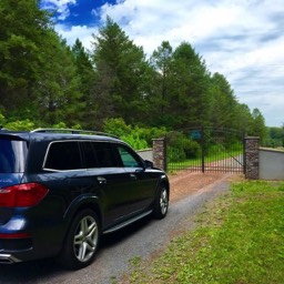 The driveway to LFarm View Ranch